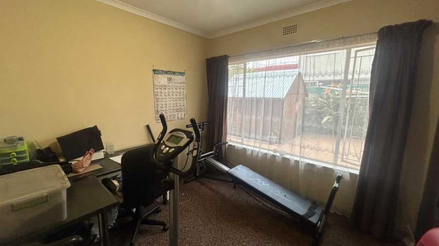 3 Bedroom Property for Sale in Bardene Gauteng