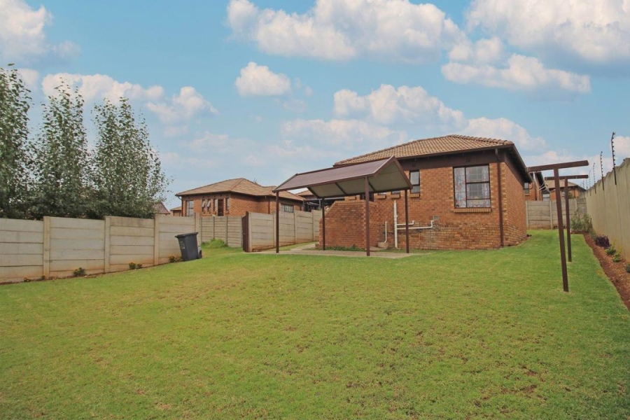 2 Bedroom Property for Sale in Thatch Hill Estate Gauteng