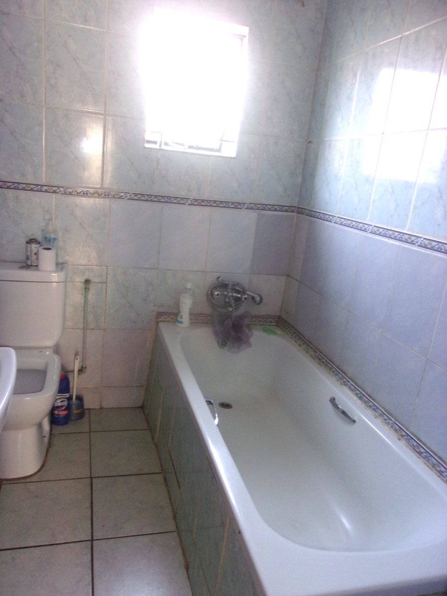 3 Bedroom Property for Sale in Siluma View Gauteng