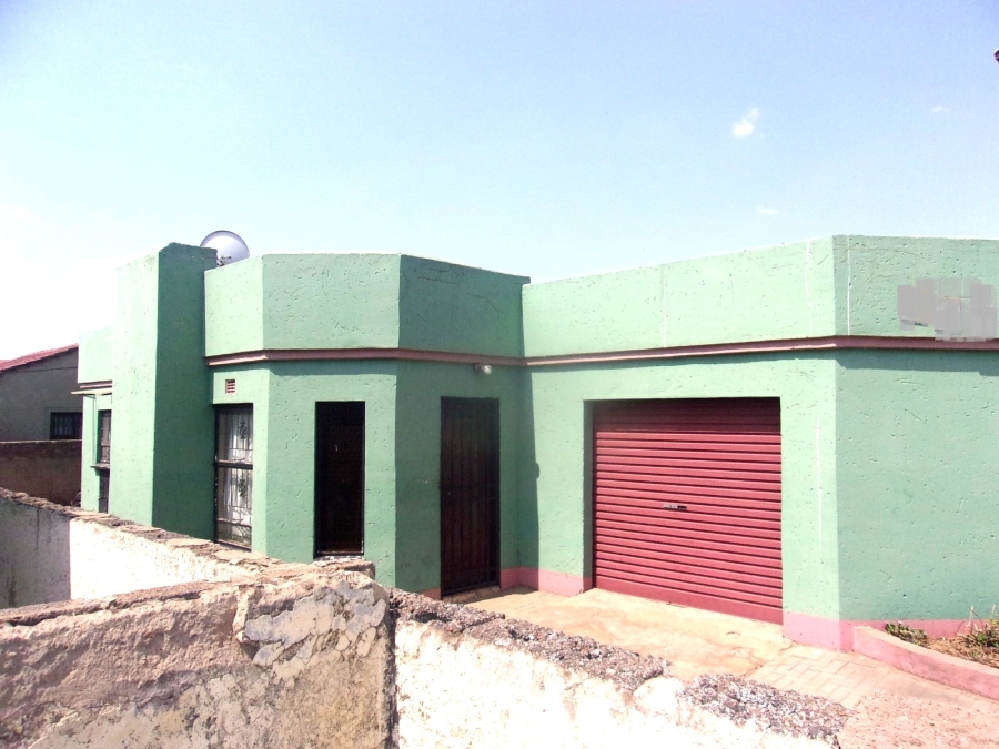 3 Bedroom Property for Sale in Siluma View Gauteng