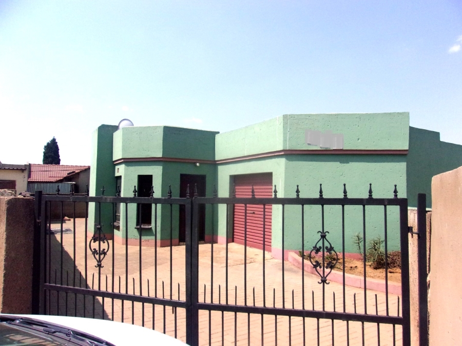 3 Bedroom Property for Sale in Siluma View Gauteng