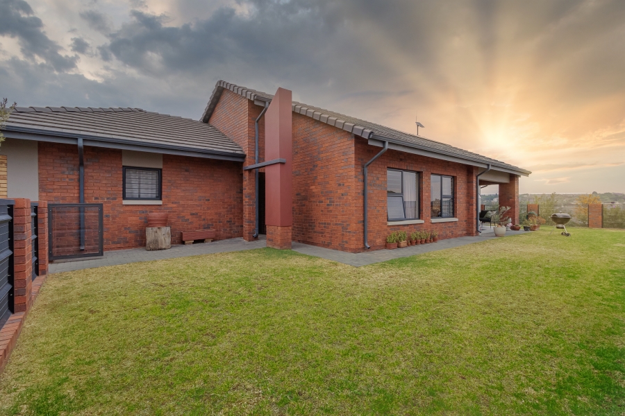 3 Bedroom Property for Sale in Olievenpoort Gauteng