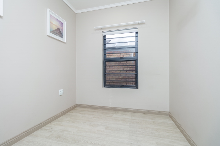 3 Bedroom Property for Sale in Olievenpoort Gauteng