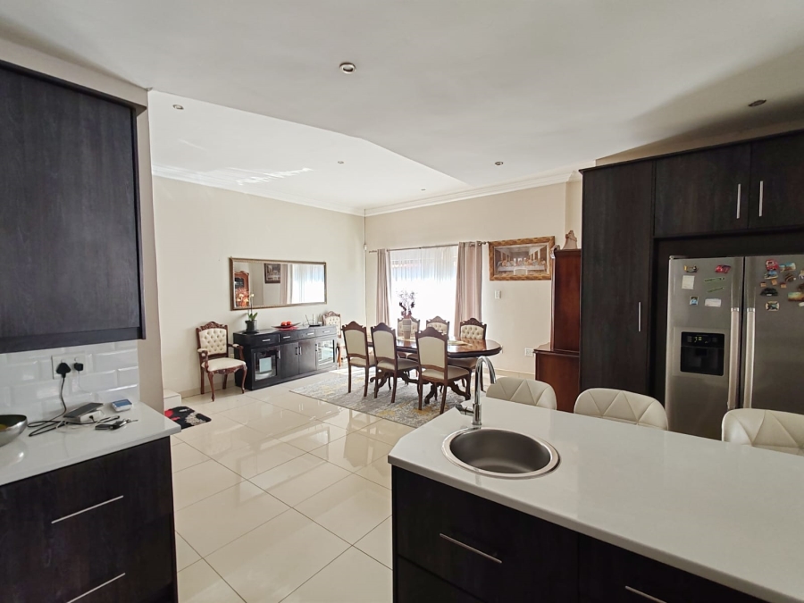 3 Bedroom Property for Sale in Ruimsig Country Estate Gauteng