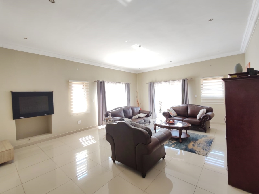 3 Bedroom Property for Sale in Ruimsig Country Estate Gauteng