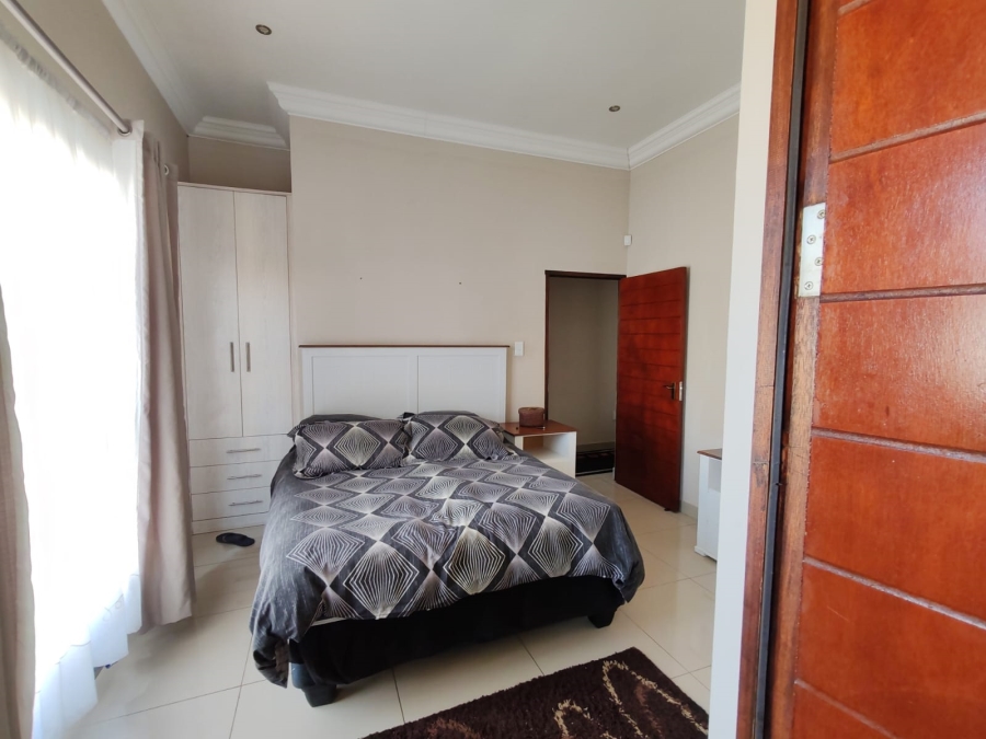 3 Bedroom Property for Sale in Ruimsig Country Estate Gauteng