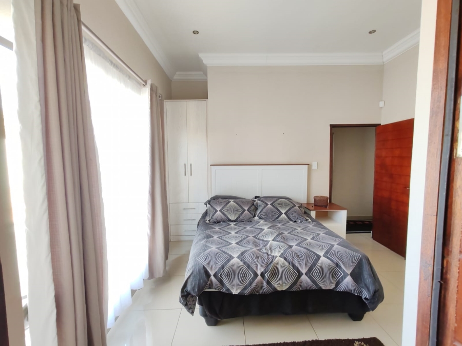 3 Bedroom Property for Sale in Ruimsig Country Estate Gauteng