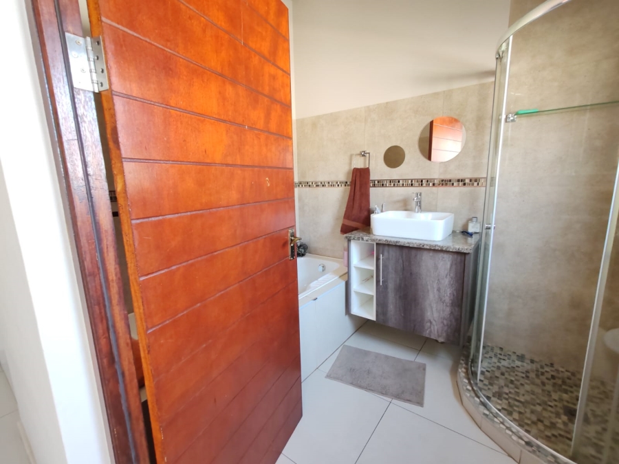 3 Bedroom Property for Sale in Ruimsig Country Estate Gauteng