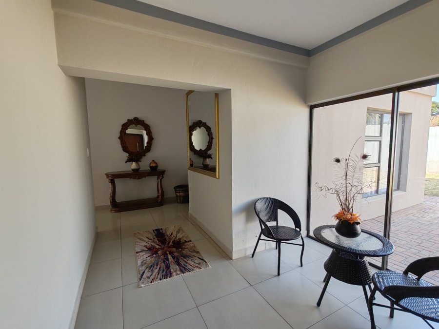 3 Bedroom Property for Sale in Ruimsig Country Estate Gauteng