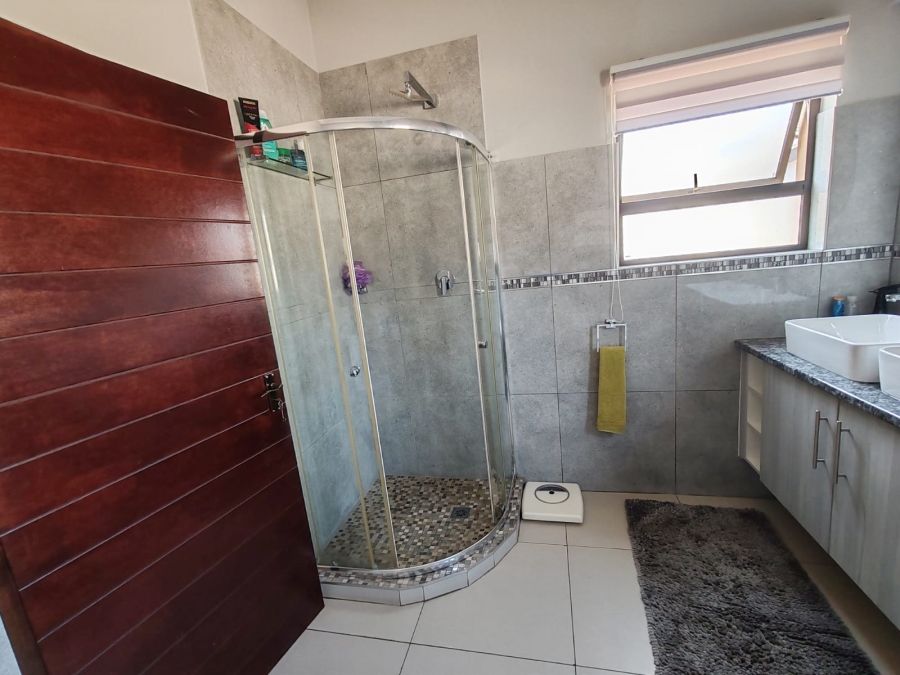 3 Bedroom Property for Sale in Ruimsig Country Estate Gauteng