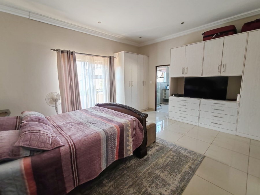 3 Bedroom Property for Sale in Ruimsig Country Estate Gauteng