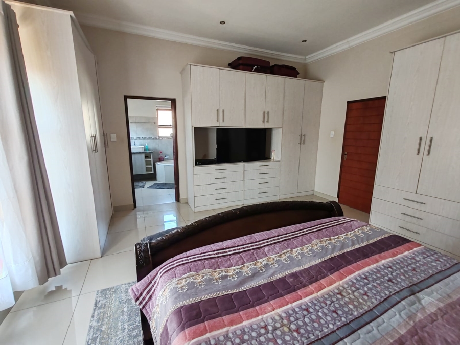 3 Bedroom Property for Sale in Ruimsig Country Estate Gauteng