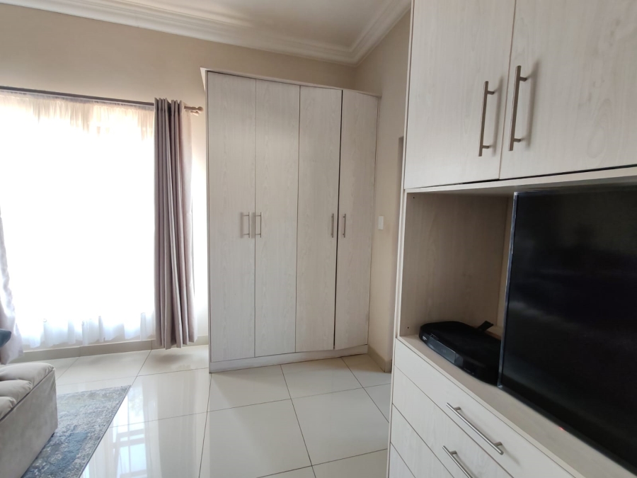 3 Bedroom Property for Sale in Ruimsig Country Estate Gauteng