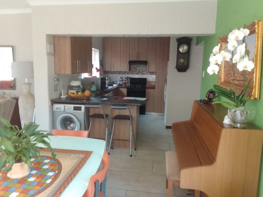 2 Bedroom Property for Sale in Rant En Dal Gauteng