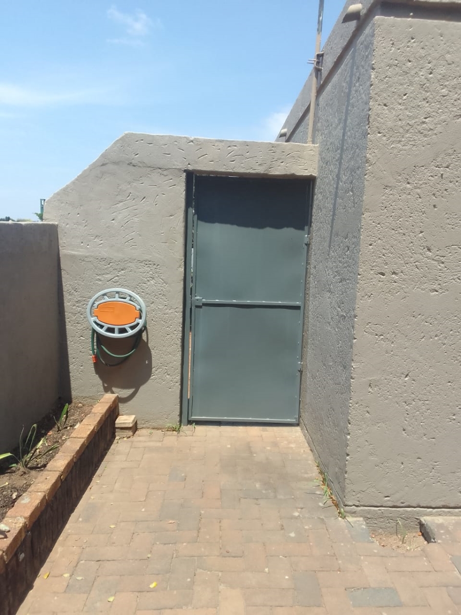 3 Bedroom Property for Sale in Rant En Dal Gauteng