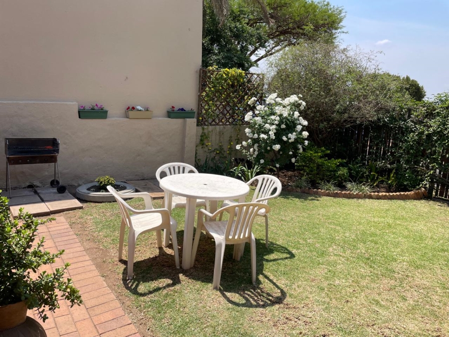 2 Bedroom Property for Sale in Rant En Dal Gauteng