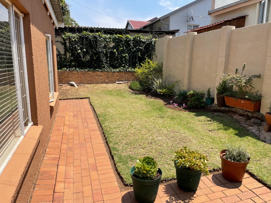 2 Bedroom Property for Sale in Rant En Dal Gauteng