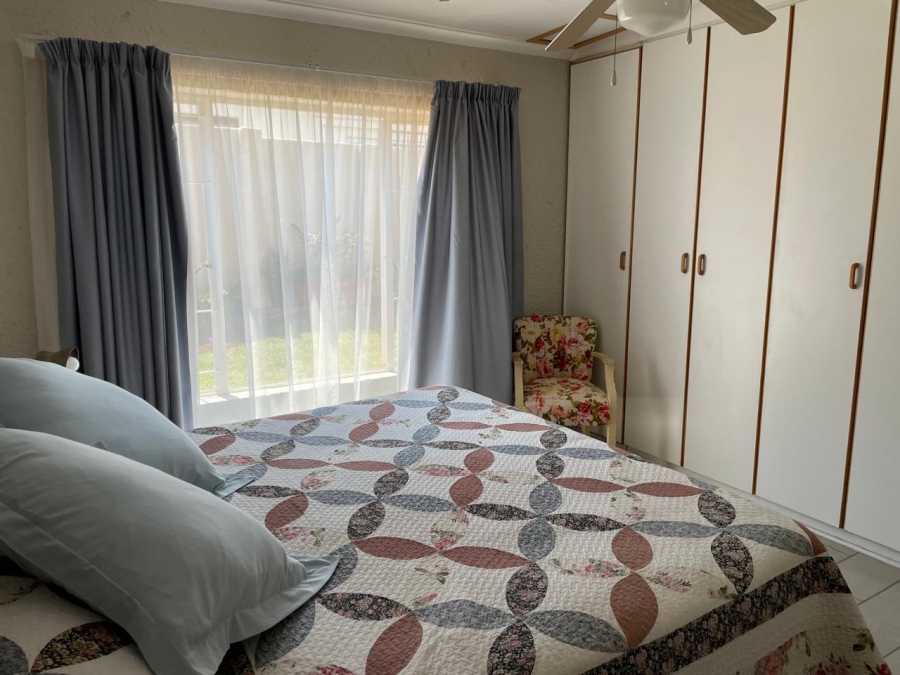 2 Bedroom Property for Sale in Rant En Dal Gauteng