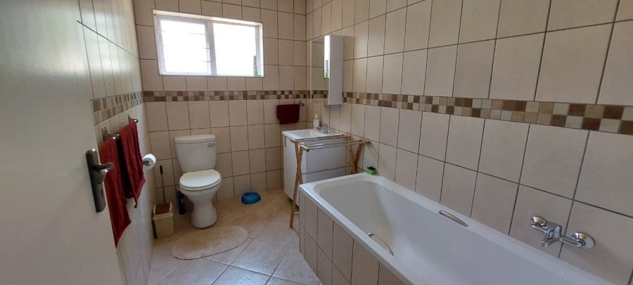 3 Bedroom Property for Sale in Rant En Dal Gauteng