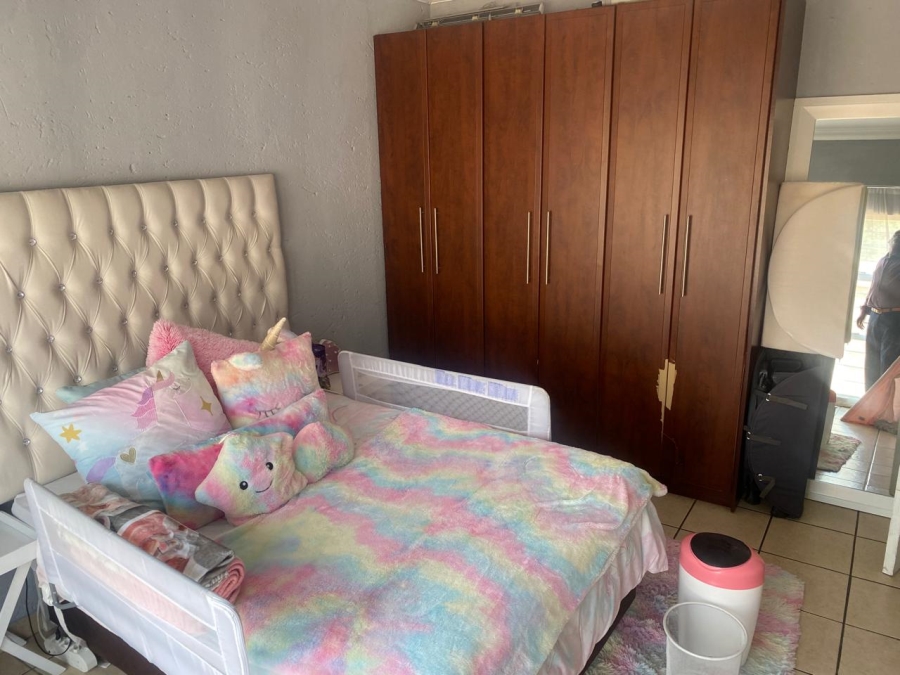 To Let 3 Bedroom Property for Rent in Oakdene Gauteng