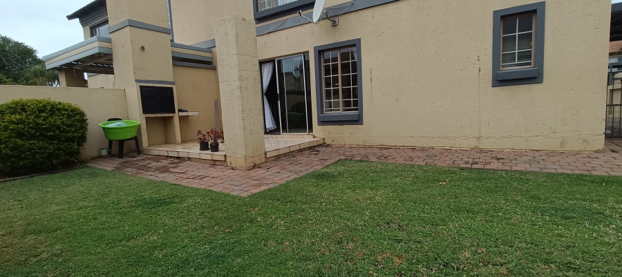 3 Bedroom Property for Sale in Annlin Gauteng