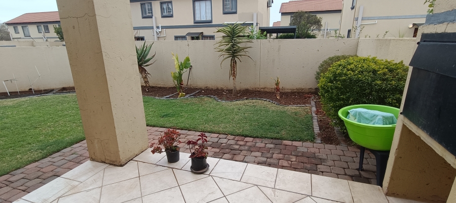 3 Bedroom Property for Sale in Annlin Gauteng