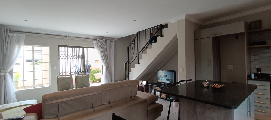 3 Bedroom Property for Sale in Annlin Gauteng