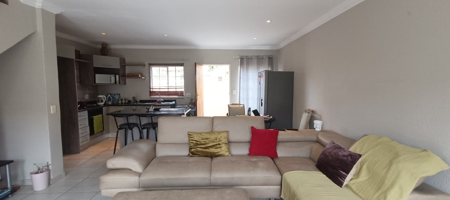 3 Bedroom Property for Sale in Annlin Gauteng