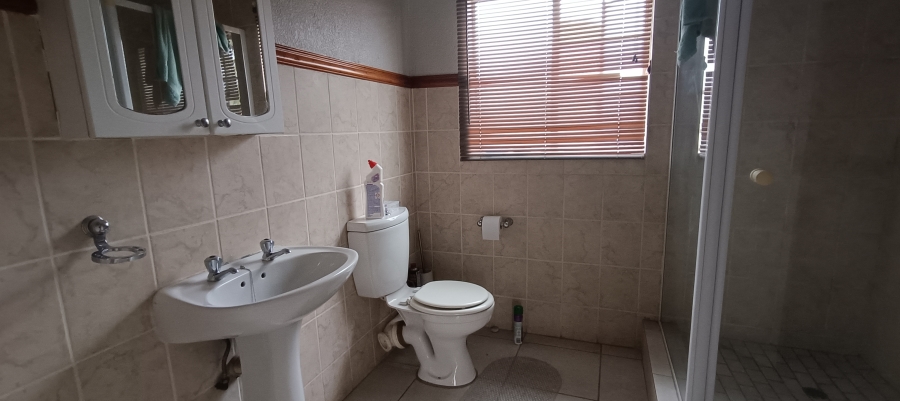 3 Bedroom Property for Sale in Annlin Gauteng