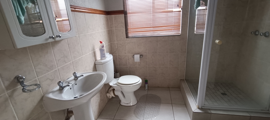 3 Bedroom Property for Sale in Annlin Gauteng