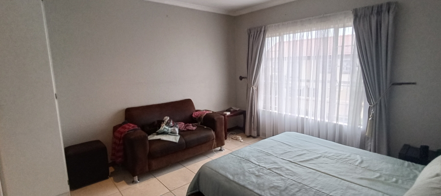 3 Bedroom Property for Sale in Annlin Gauteng