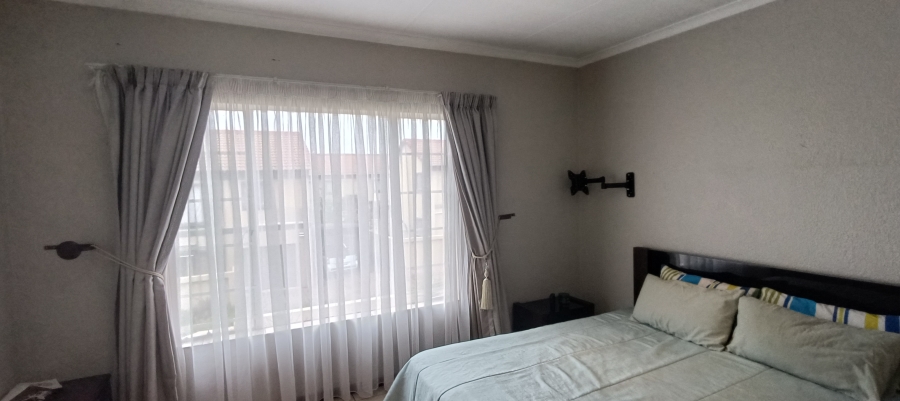 3 Bedroom Property for Sale in Annlin Gauteng