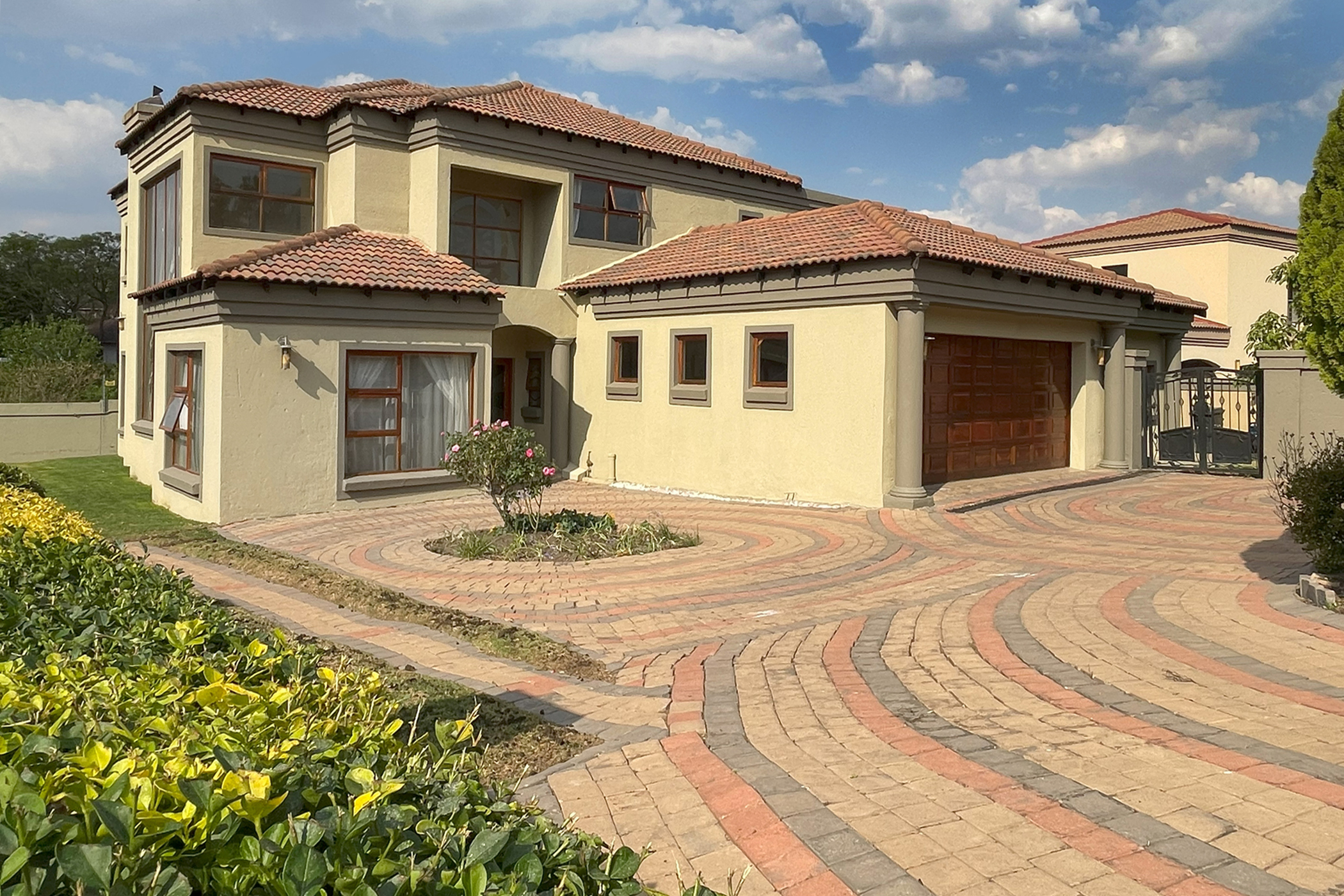 6 Bedroom Property for Sale in Savannah Hills Estate Gauteng