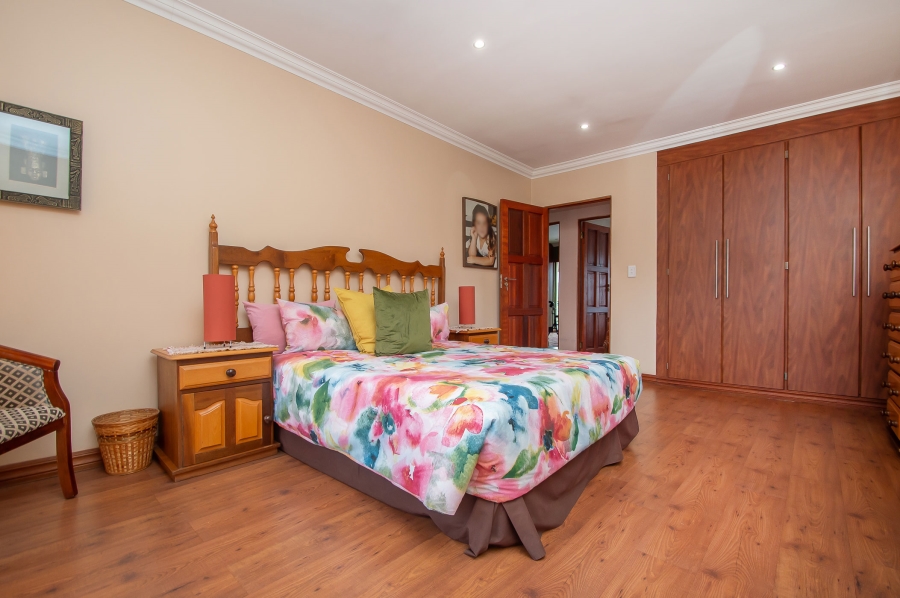 4 Bedroom Property for Sale in Willowbrook Gauteng