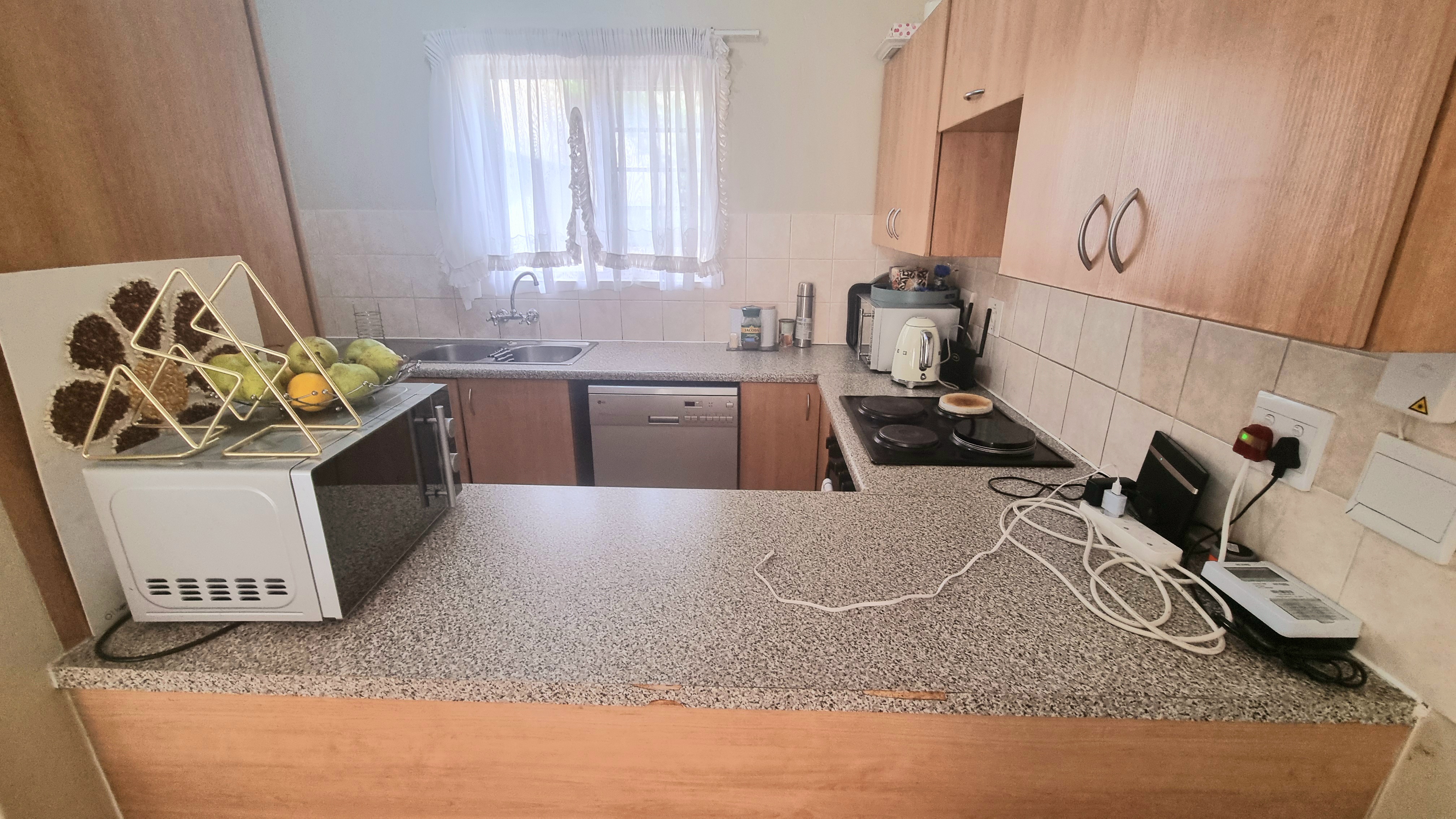 To Let 2 Bedroom Property for Rent in Halfway Gardens Gauteng