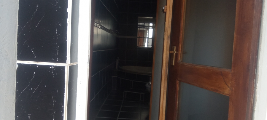 2 Bedroom Property for Sale in Diepkloof Zone 5 Gauteng