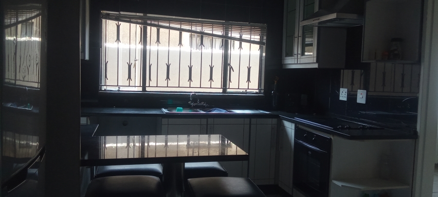 2 Bedroom Property for Sale in Diepkloof Zone 5 Gauteng