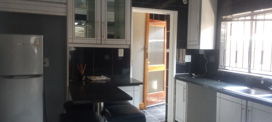 2 Bedroom Property for Sale in Diepkloof Zone 5 Gauteng