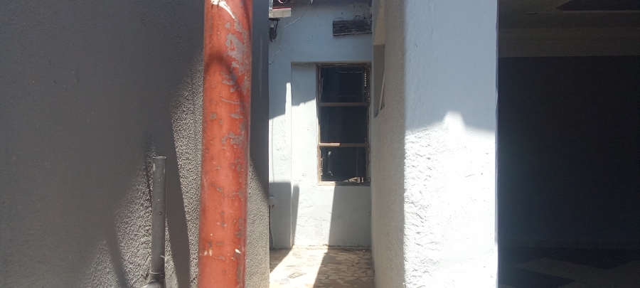 2 Bedroom Property for Sale in Diepkloof Zone 5 Gauteng