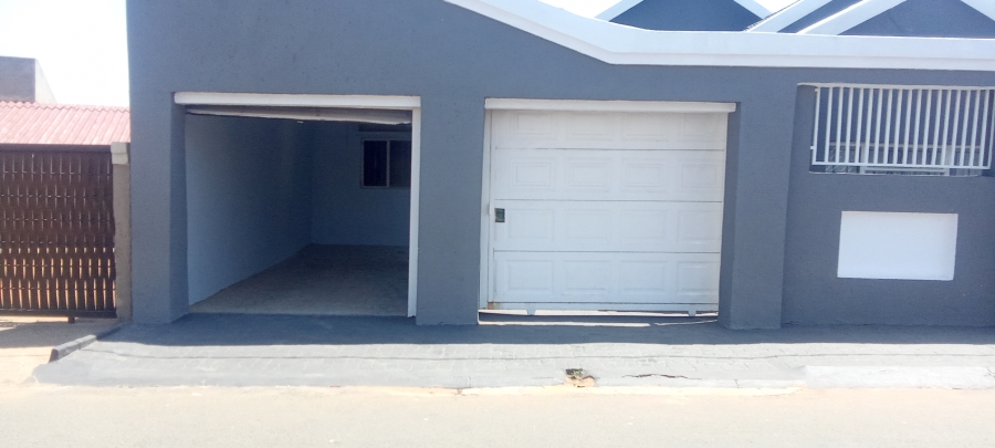 2 Bedroom Property for Sale in Diepkloof Zone 5 Gauteng