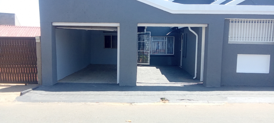 2 Bedroom Property for Sale in Diepkloof Zone 5 Gauteng