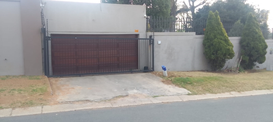 3 Bedroom Property for Sale in Sunningdale Ridge Gauteng