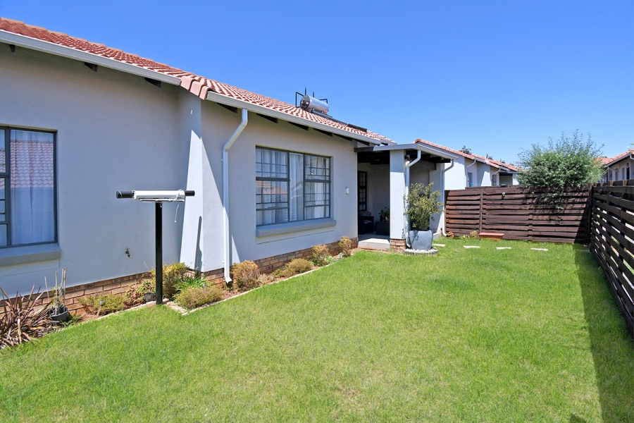 3 Bedroom Property for Sale in Monavoni Gauteng