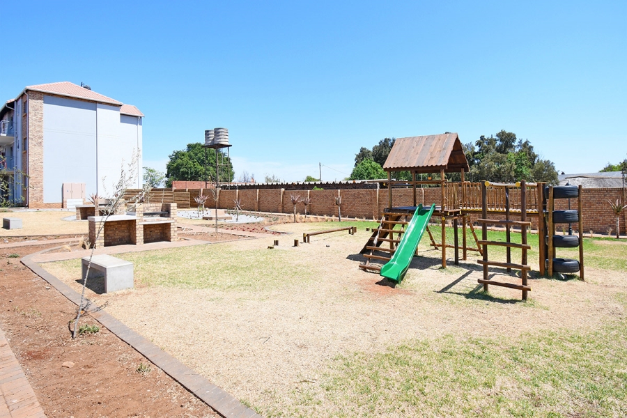 3 Bedroom Property for Sale in Monavoni Gauteng