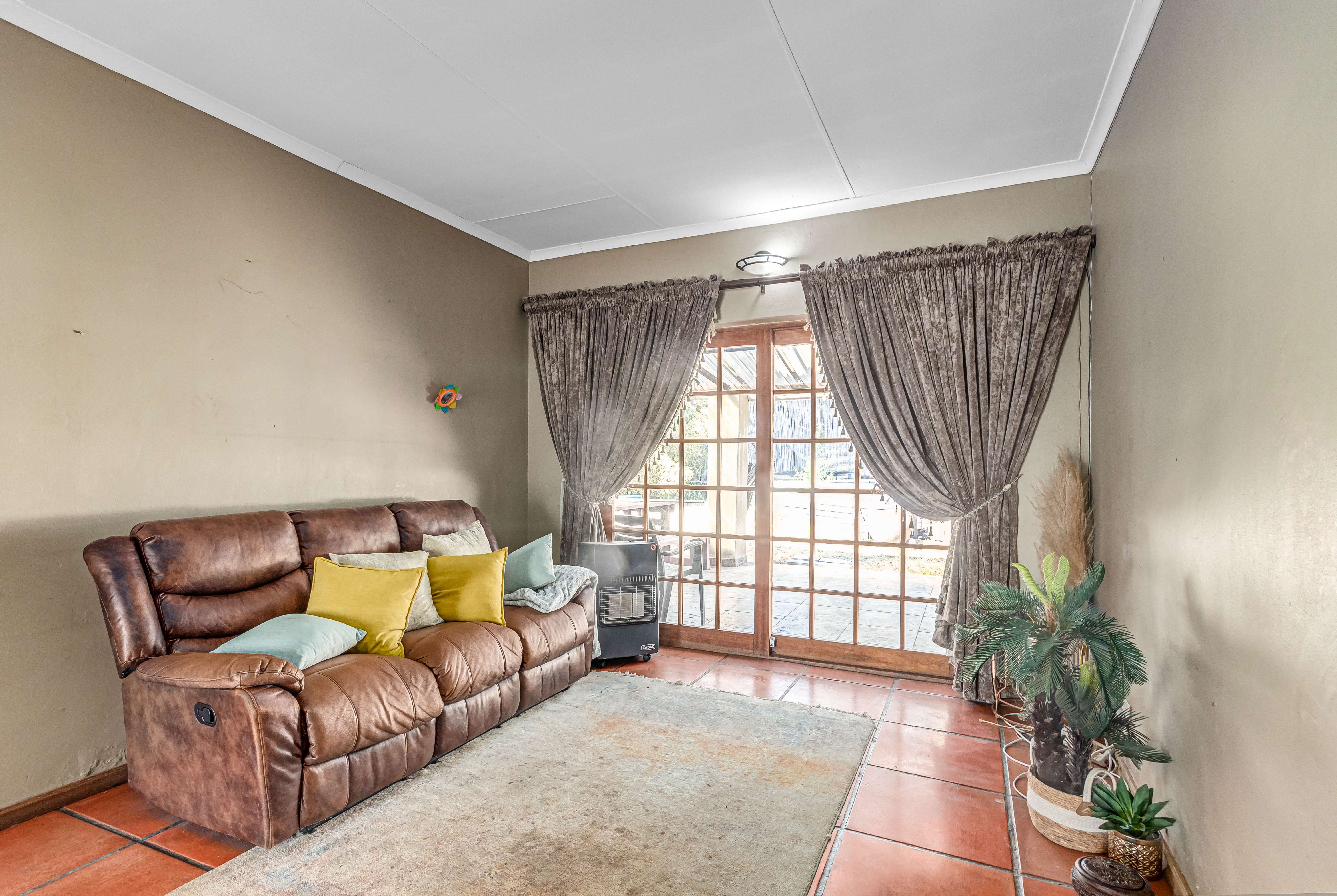 4 Bedroom Property for Sale in The Reeds Gauteng