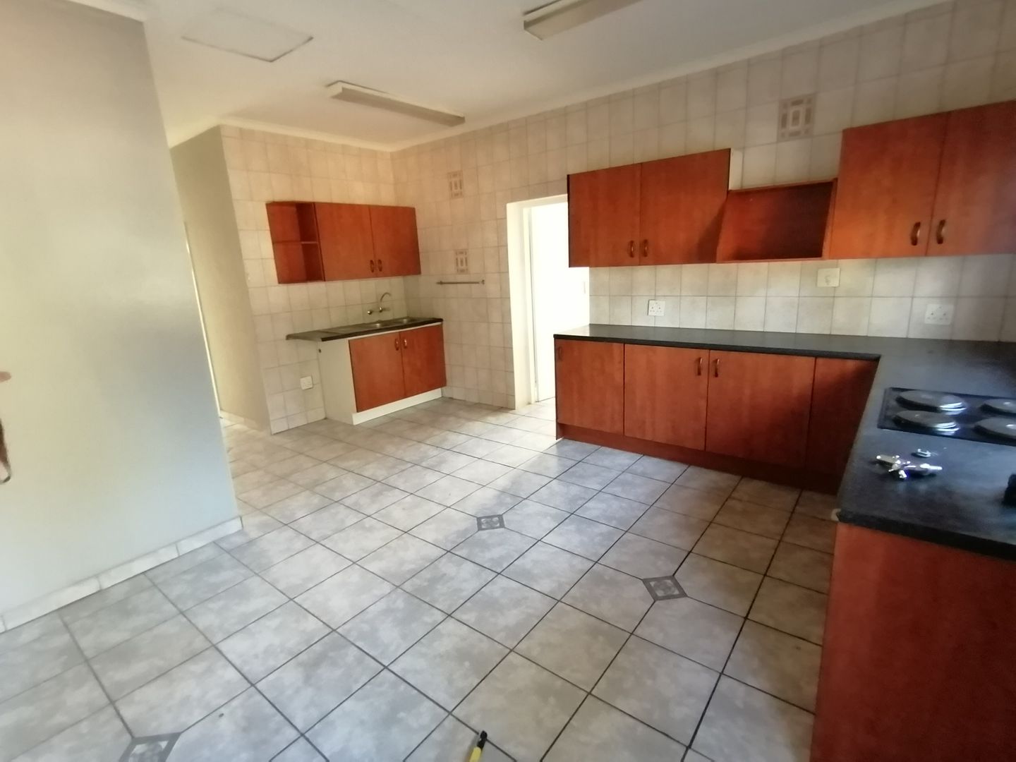 To Let 2 Bedroom Property for Rent in Wychwood Gauteng