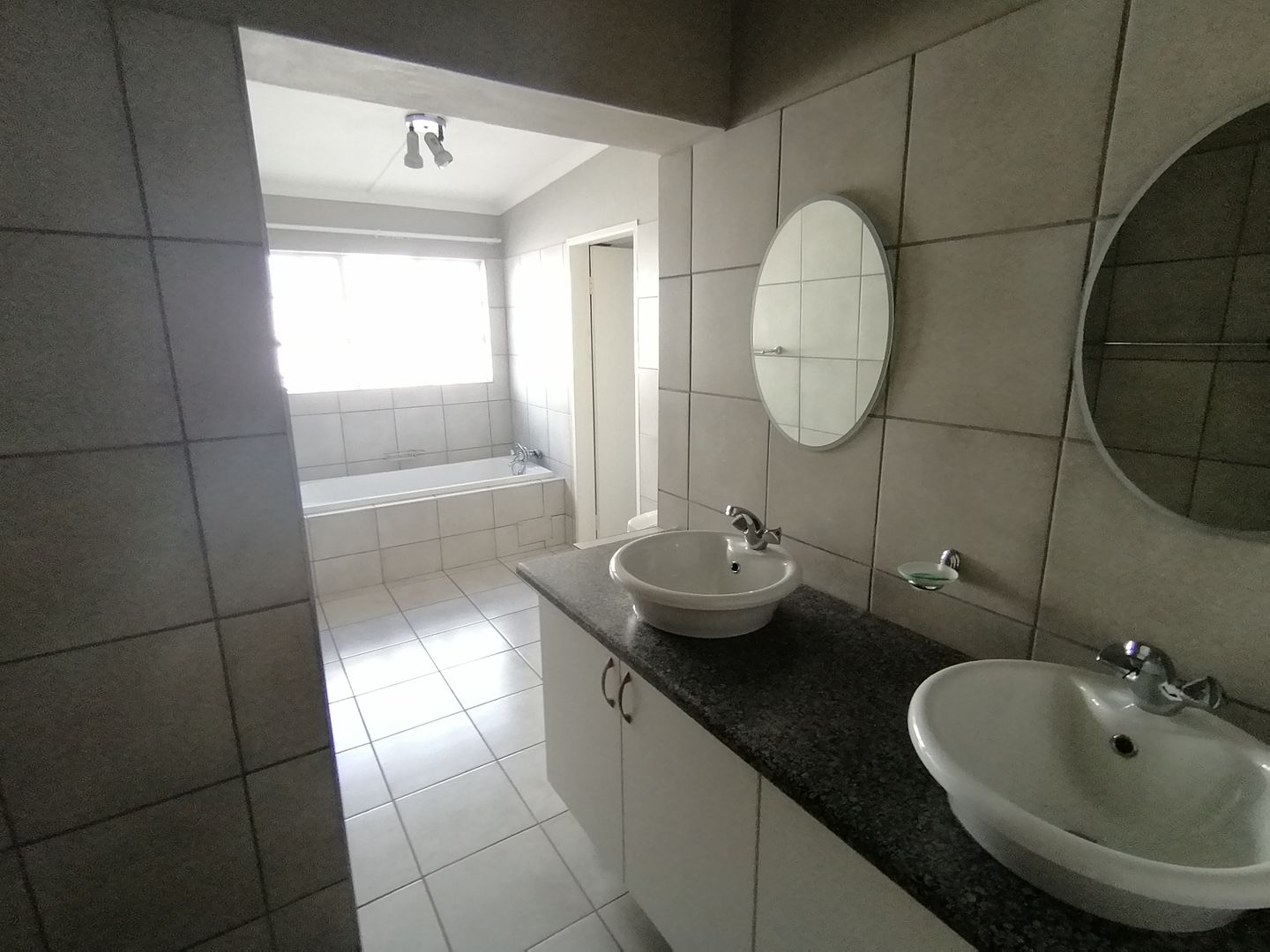 To Let 2 Bedroom Property for Rent in Wychwood Gauteng