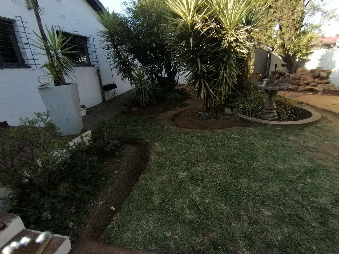 To Let 2 Bedroom Property for Rent in Wychwood Gauteng