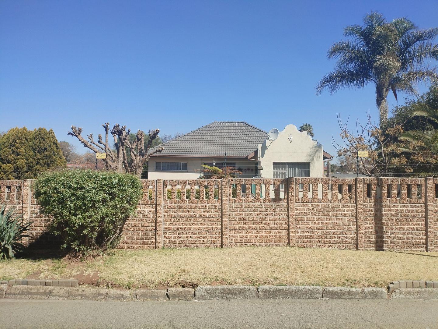 To Let 3 Bedroom Property for Rent in Witfield Gauteng