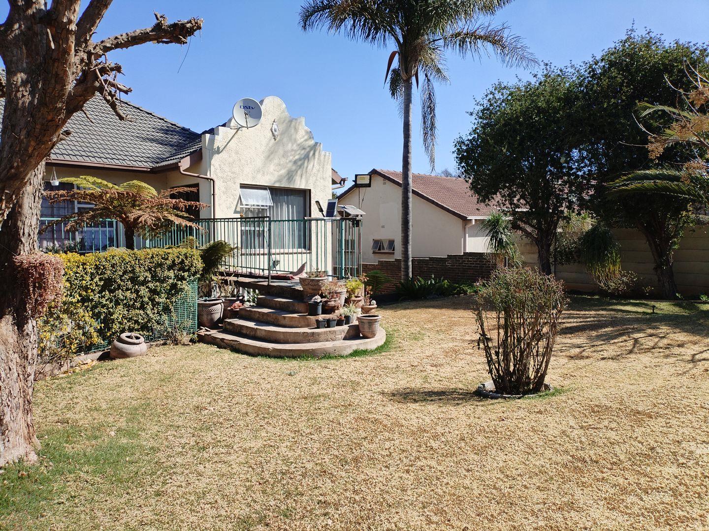 To Let 3 Bedroom Property for Rent in Witfield Gauteng